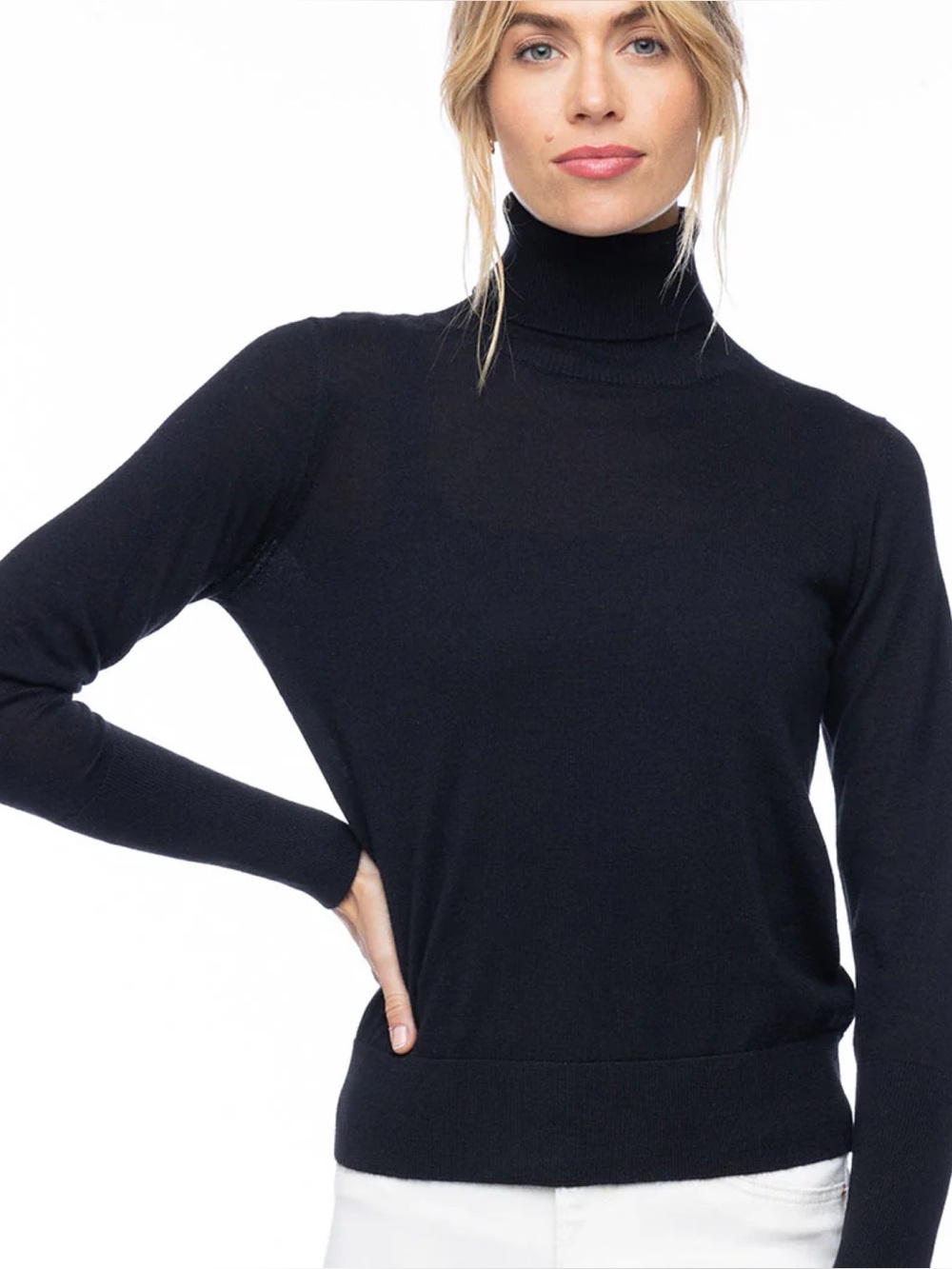 NWT Morgan Taylor Neiman Marcus Cashmere Turtleneck Sweater in Black